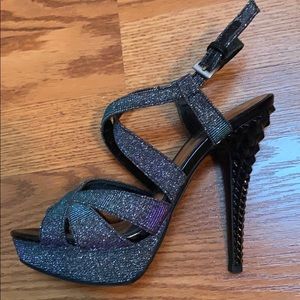 Iridescent blue-purple sassy heels, size 6.5